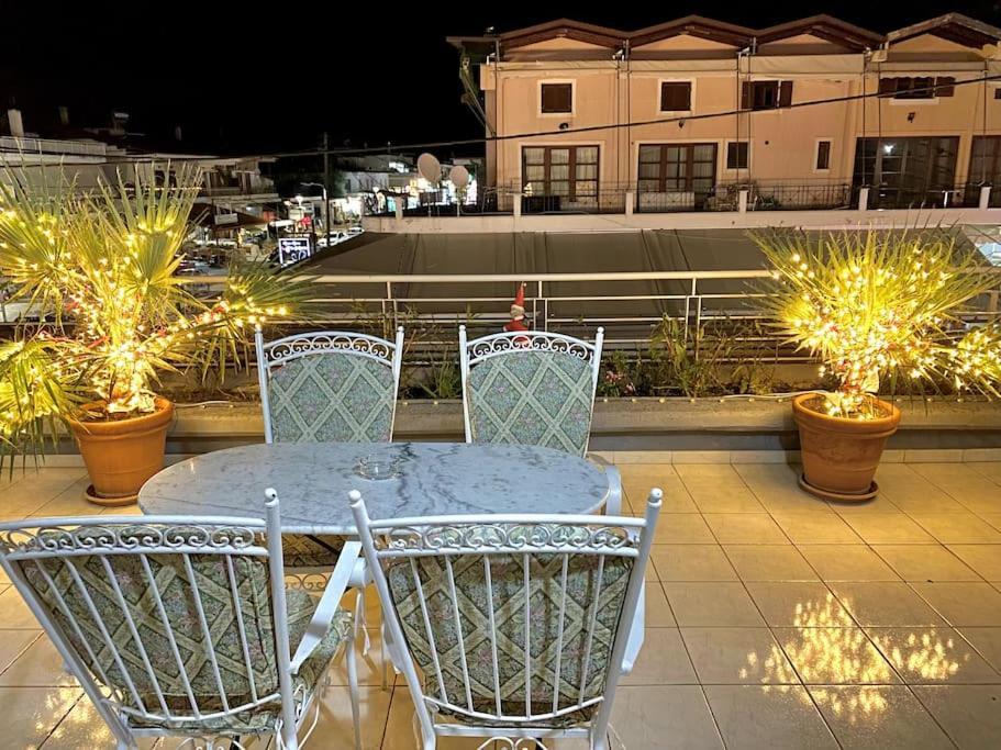 Downtown Apartment Kamena Vourla Luaran gambar